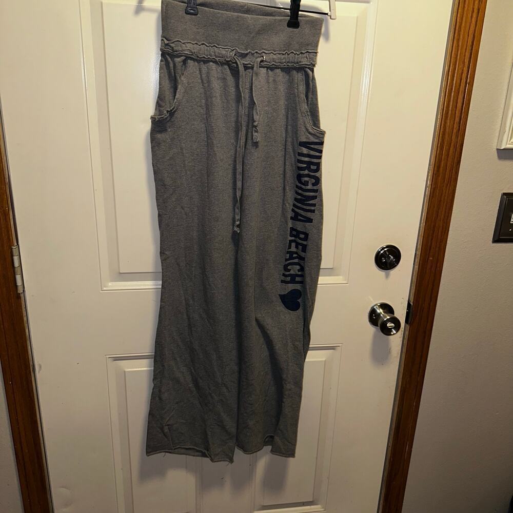Vintage Virginia Beach women's oversize sweatpants - Picture 2 of 7